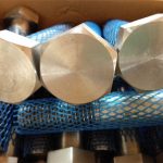 grandaj provizaj mekanikaj fiksiloj, kun tre granda dikeco, dikan riglilon