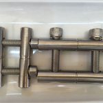 ansi 316ti / eo 1.4571, 317l / eo 1.4438 neoksideblaj ŝtalaj partoj-ligantaj vergaj serioj